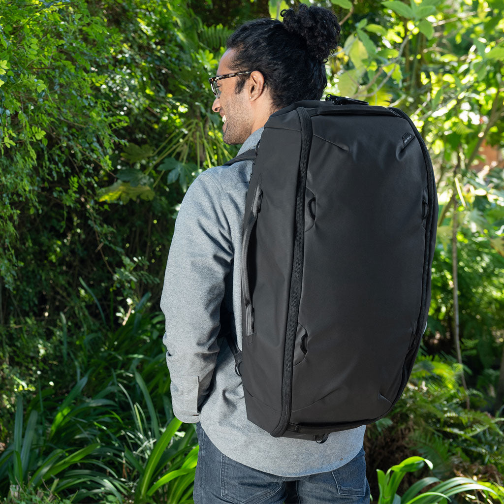 Bolso Mochila de Viaje Expandible 45L a 65L Travel Duffelpack de Peak Design