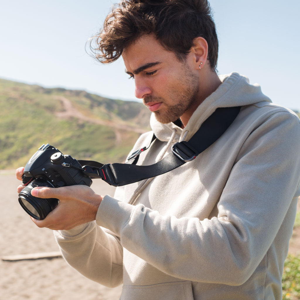 Correa con Anclaje Rápido y Ajuste Dinámico para Cámaras Fotográficas Slide de Peak Design