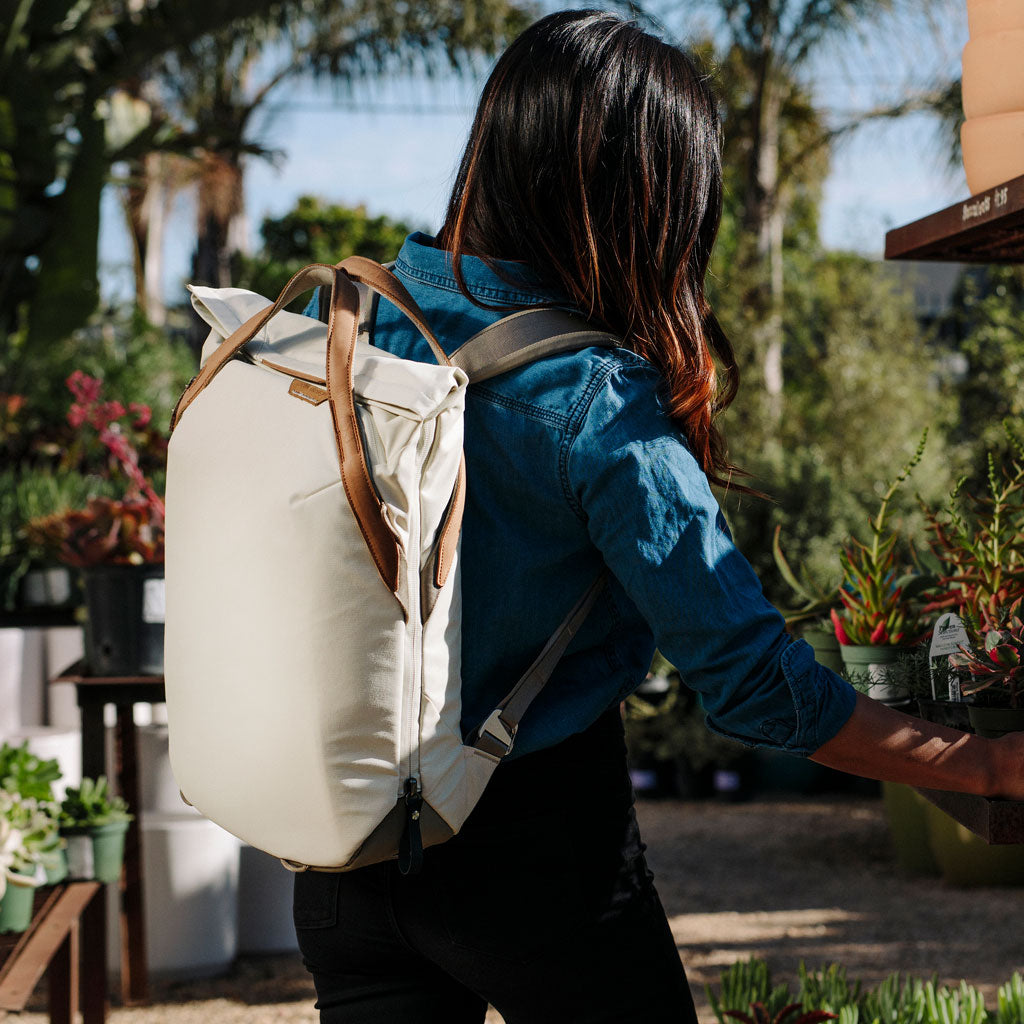 Mochila y Bolso para Equipos Fotográficos y Actividades Diarias Everyday Totepack de Peak Design